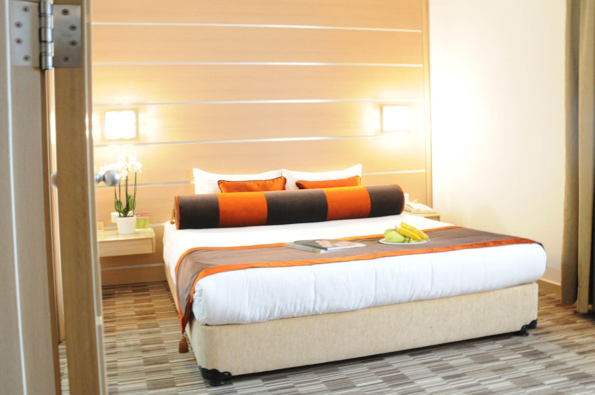 Sv Business Hotel Taksim Istanboel Buitenkant foto