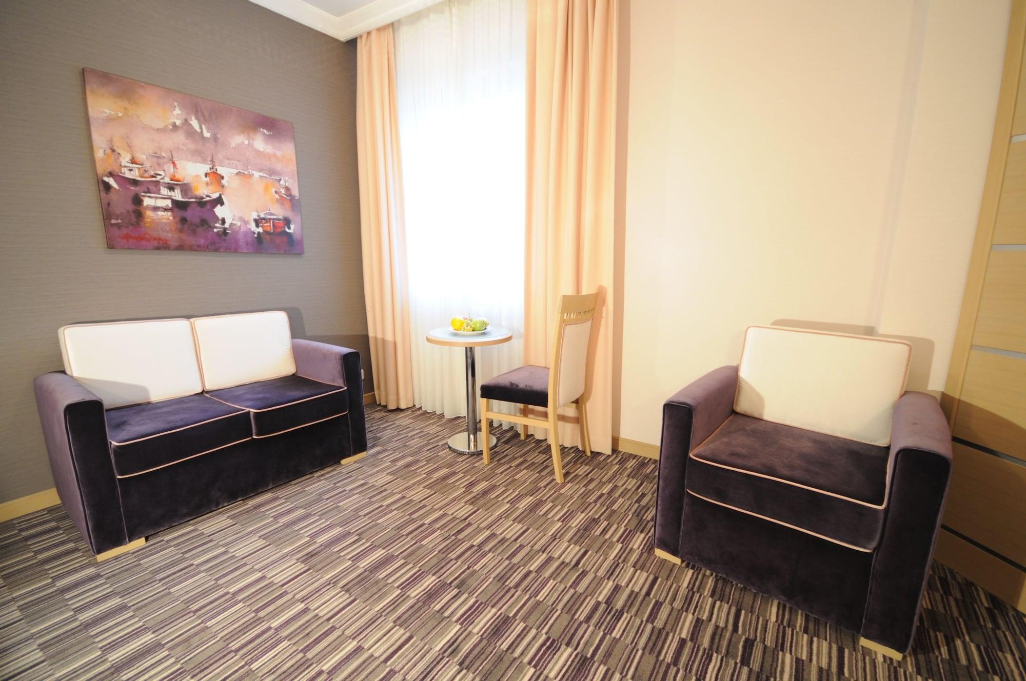 Sv Business Hotel Taksim Istanboel Buitenkant foto
