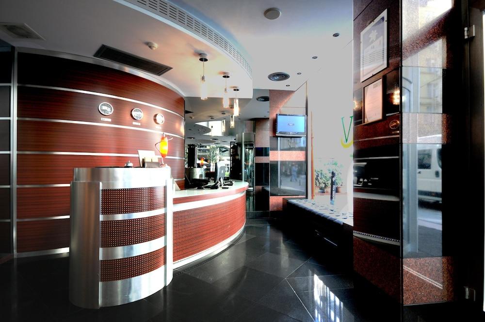 Sv Business Hotel Taksim Istanboel Buitenkant foto