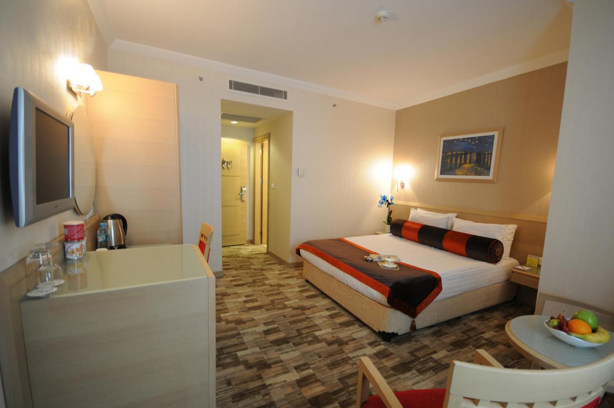 Sv Business Hotel Taksim Istanboel Buitenkant foto